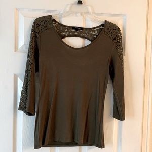 NEW olive 3/4 sleeve lace arm shirt